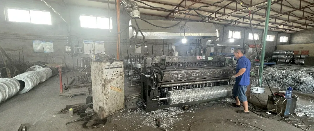 4.Welded wire mesh factory