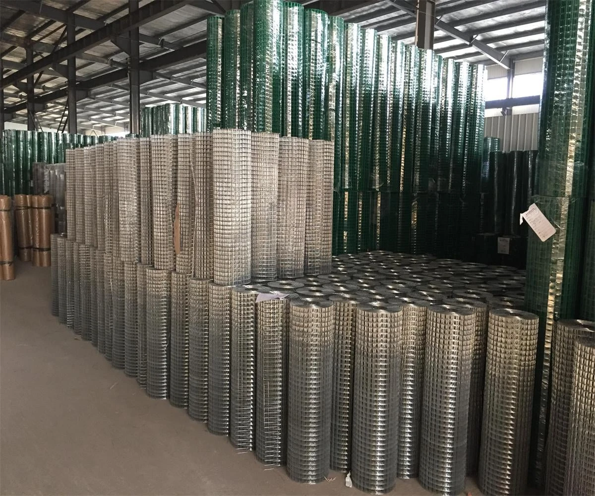 custom barbed wire fencing